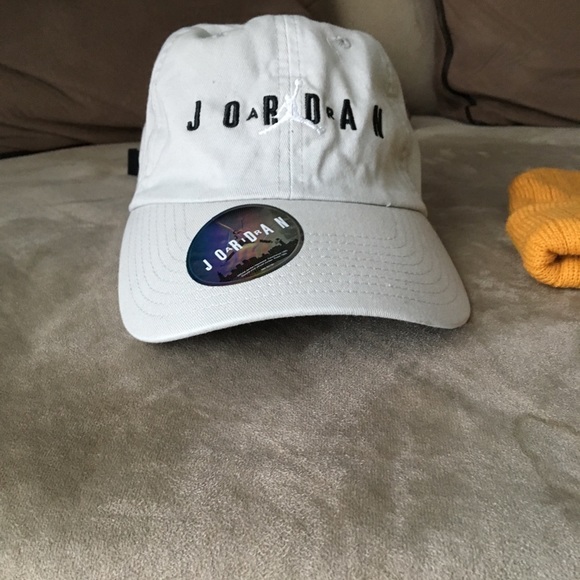 yellow jordan hat